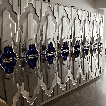 Puffin Nest Capsule Hostel فيستمانايار المظهر الخارجي الصورة